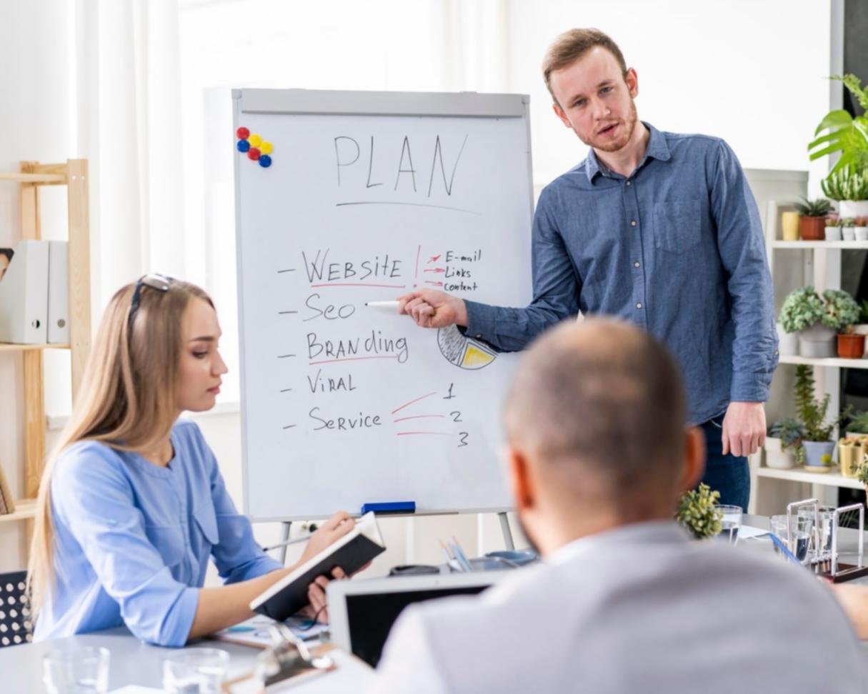 Session de formation en modélisation financière avec des professionnels